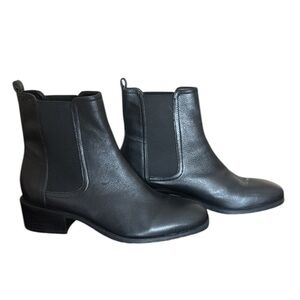 Kenneth Cole Women’s Salt Chelsea Black Leather Ankle Boots